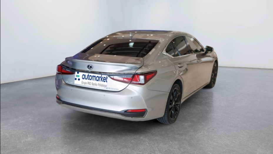 LEXUS ES ES 300h F Sport Design