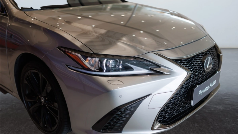 LEXUS ES ES 300h F Sport Design