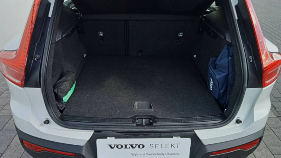 VOLVO XC40 XC40 T3 Momentum Core aut