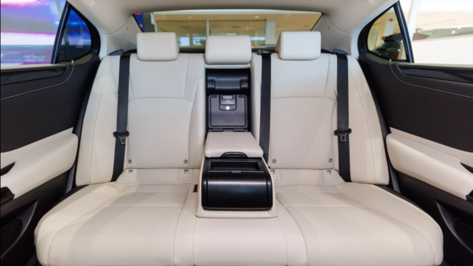 LEXUS ES ES 300h F Sport Design