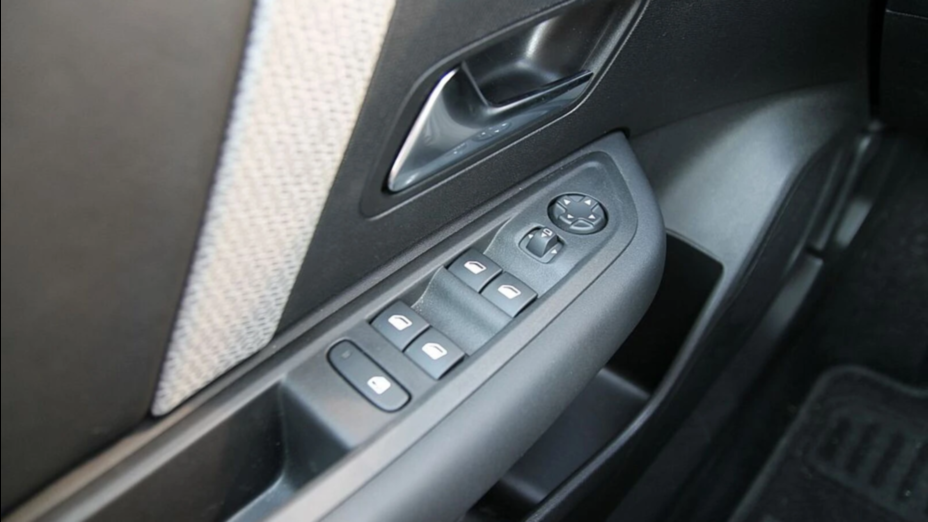 CITROEN C4 X C4 X 1.2 PureTech Max S&S EAT8