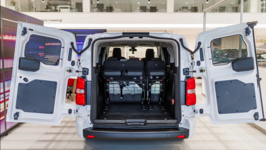 TOYOTA Proace Verso Proace Verso 2.0 D4-D Long Business Aut.