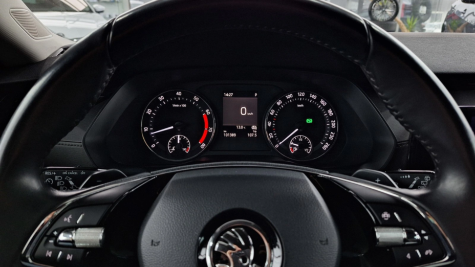 SKODA Octavia Octavia 1.5 TSI e-Tec Ambition DSG