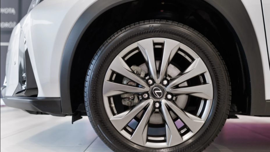 LEXUS UX UX 250h GPF F Sport Design+ 2WD
