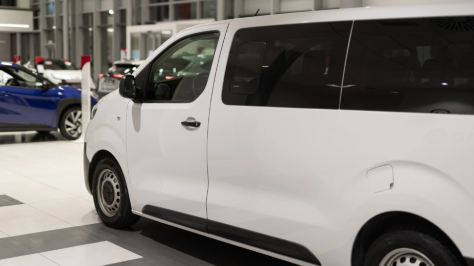 TOYOTA Proace Proace Kombi 2.0 D-4D Long 2,8t