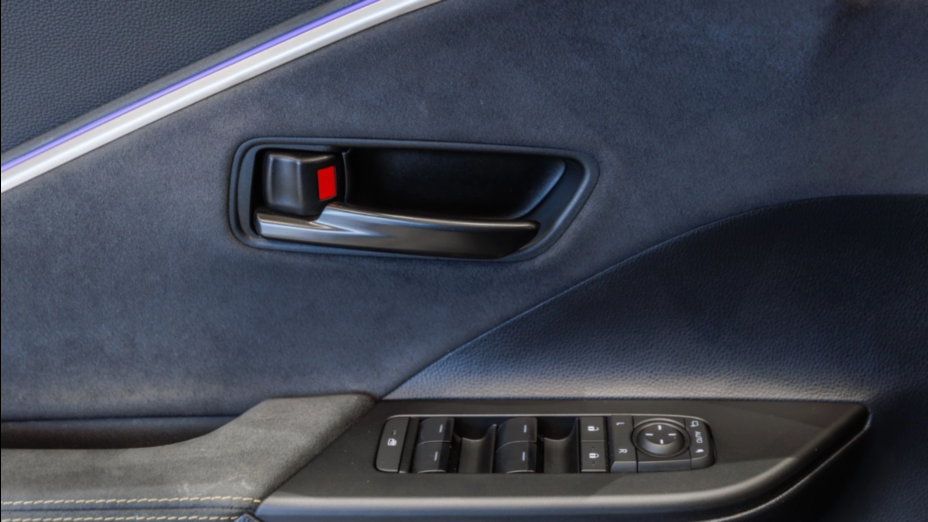TOYOTA C-HR C-HR 2.0 Hybrid Dynamic Force Executive Premiere Edition AWD