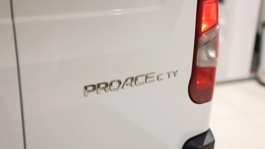 TOYOTA Proace City Proace City 1.5 D-4D Standard 2,3t Active
