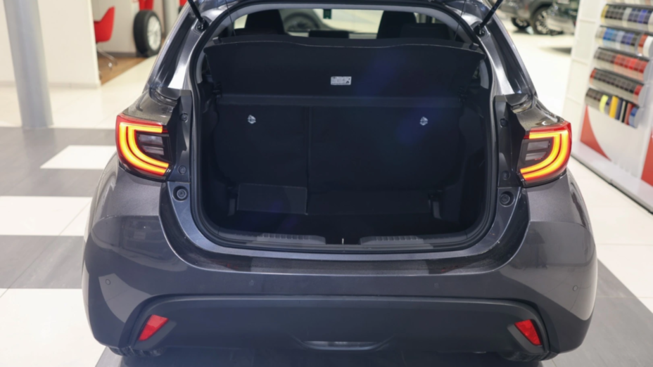 TOYOTA Yaris Yaris 1.5 Style