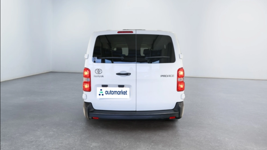 TOYOTA Proace Proace Kombi 2.0 D-4D Long 2,8t