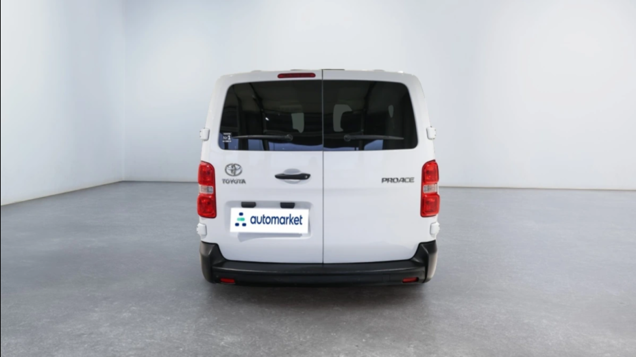 TOYOTA Proace Proace Kombi 2.0 D-4D Long 2,8t