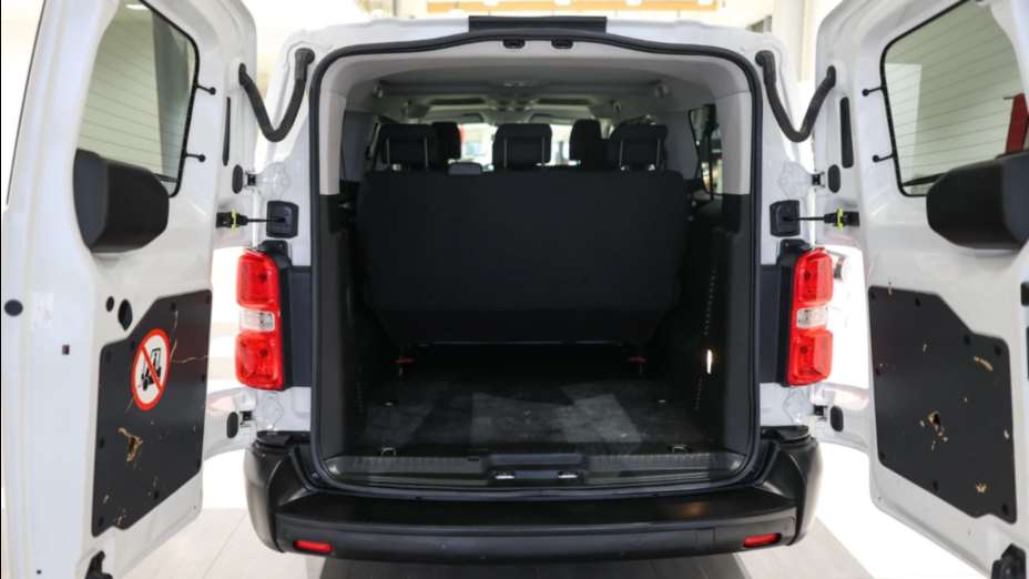 TOYOTA Proace Proace Kombi 2.0 D-4D Long 2,8t