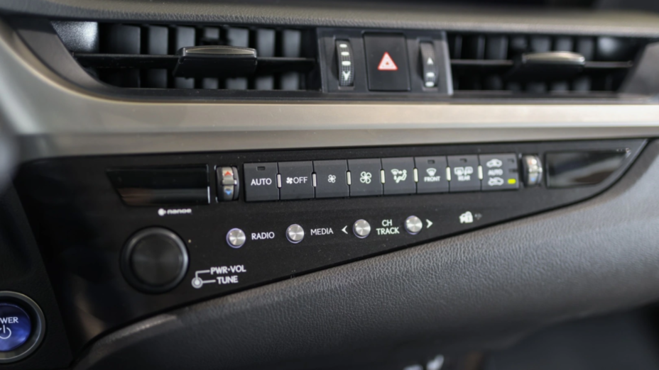 LEXUS ES ES 300h Business Edition