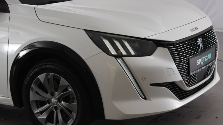 PEUGEOT 208 e-208 Allure Pack