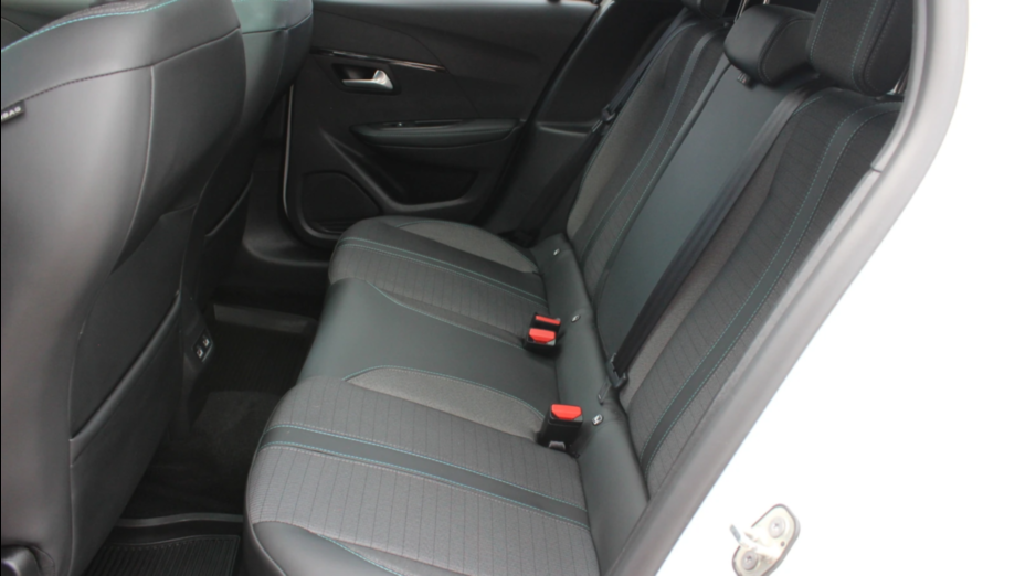 PEUGEOT 208 e-208 Allure Pack