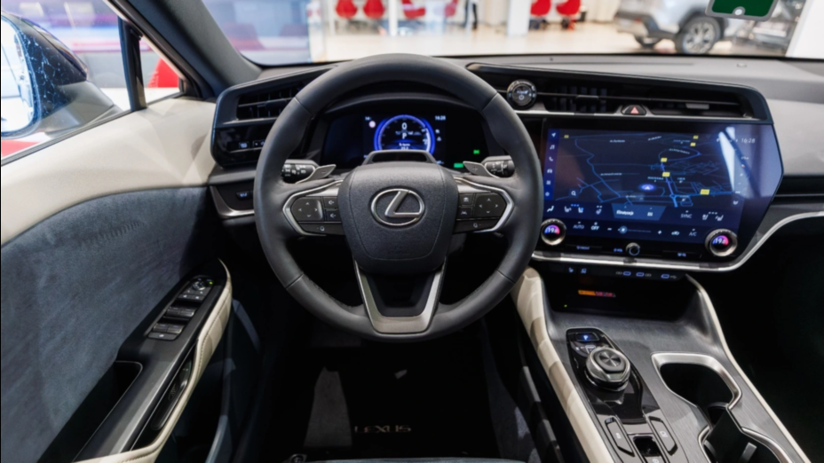 LEXUS RZ RZ 450e Omotenashi DIRECT4