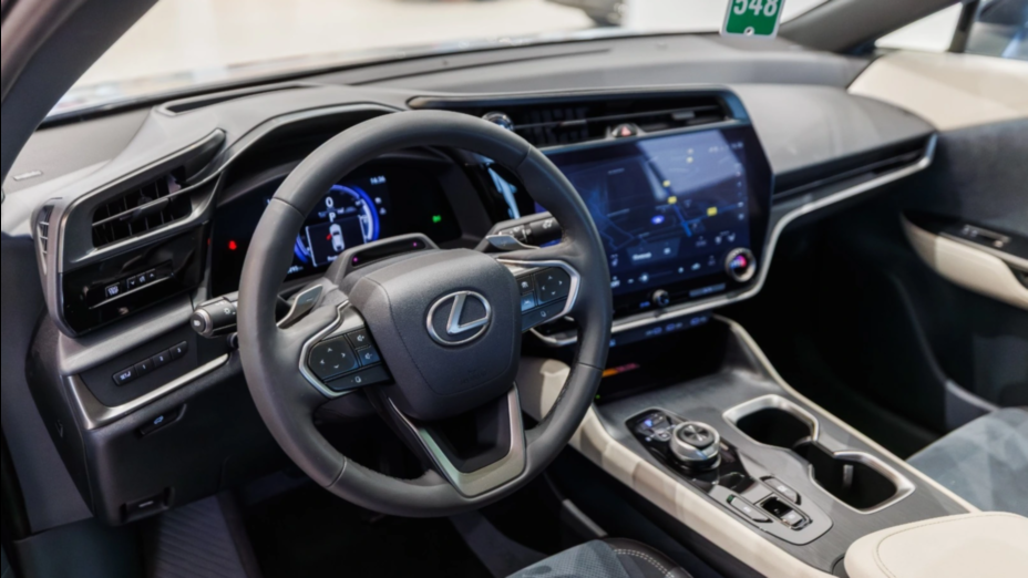 LEXUS RZ RZ 450e Omotenashi DIRECT4