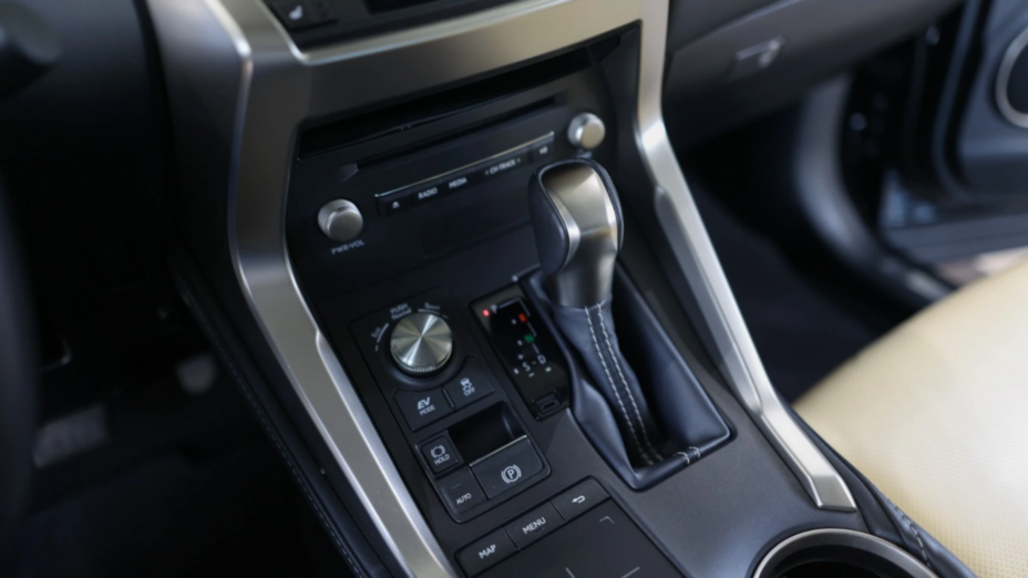 LEXUS NX NX 300h Prestige AWD