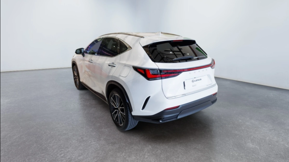 LEXUS NX NX 450h+ Omotenashi AWD