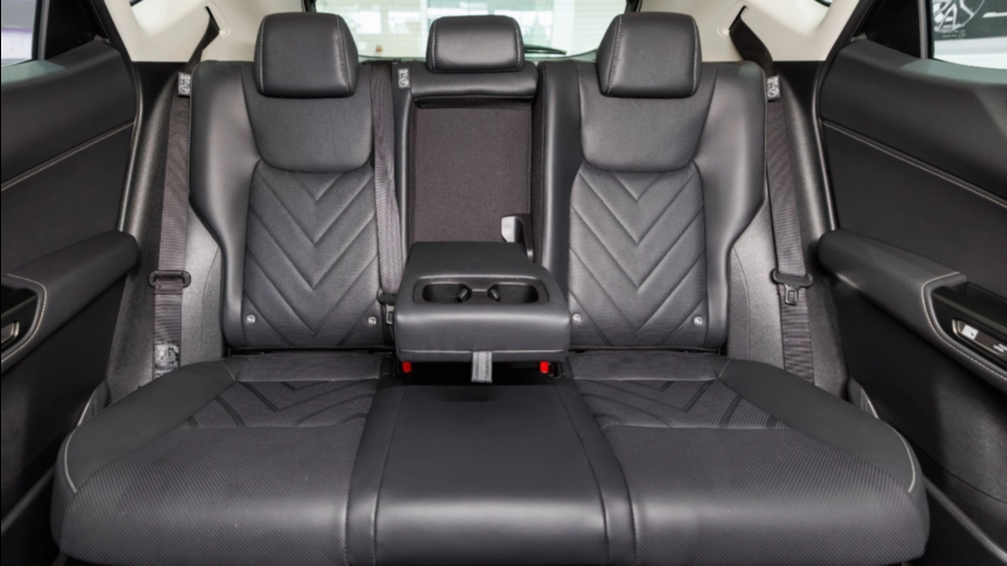 LEXUS NX NX 450h+ Omotenashi AWD