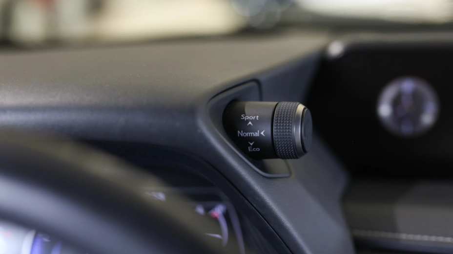 LEXUS UX UX 200 GPF F Impression 2WD