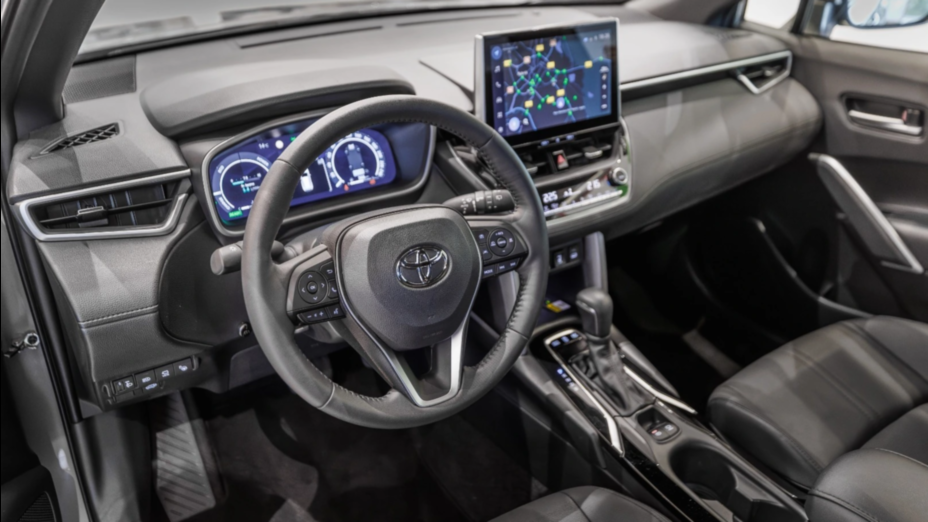 TOYOTA Corolla Cross Corolla Cross 2.0 Hybrid Executive AWD