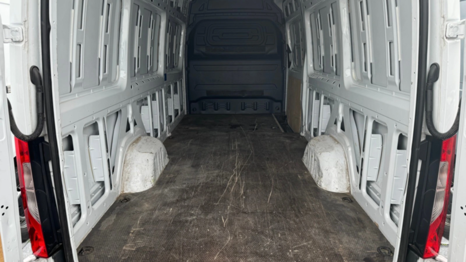MERCEDES-BENZ Sprinter Sprinter 315 CDI 907.633 9m3