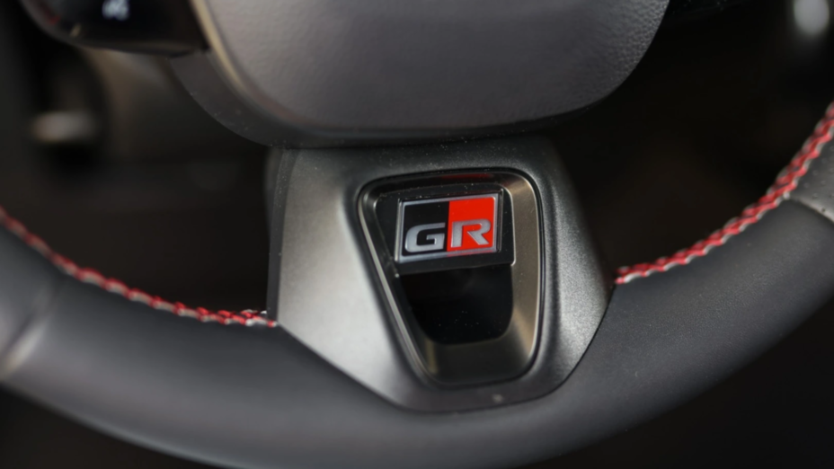 TOYOTA C-HR C-HR 2.0 PHEV Dynamic Force GR Sport Premiere Edition