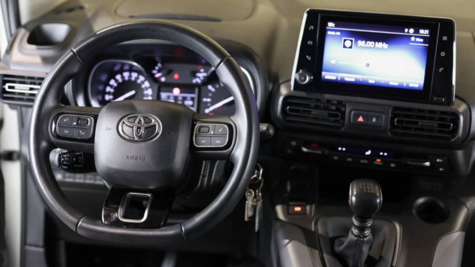 TOYOTA Proace City Verso Proace City Verso Long 1.2 D-4T Family