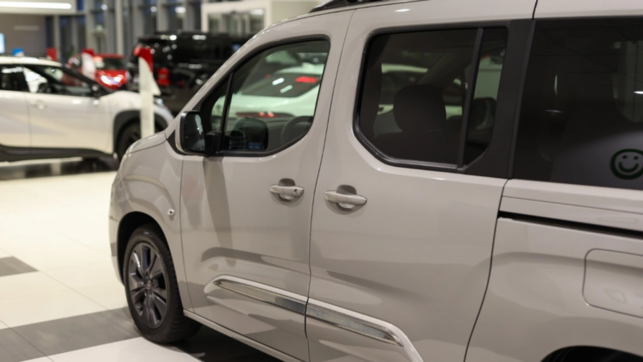 TOYOTA Proace City Verso Proace City Verso Long 1.2 D-4T Family