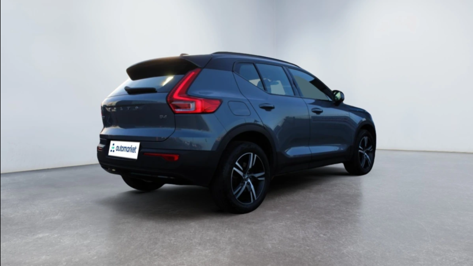 VOLVO XC40 XC40 B4 B R-Design aut