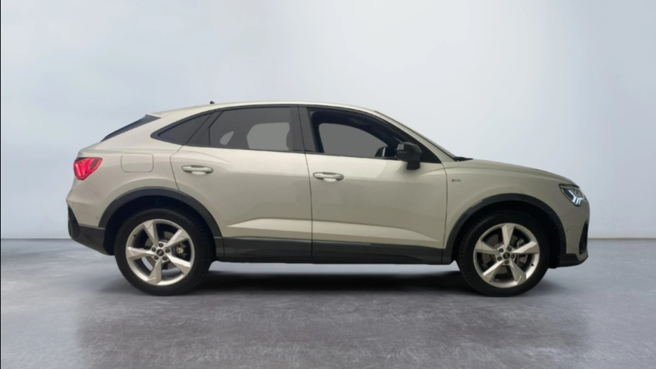 AUDI Q3 Q3 40 TDI Quattro S-Line S tronic