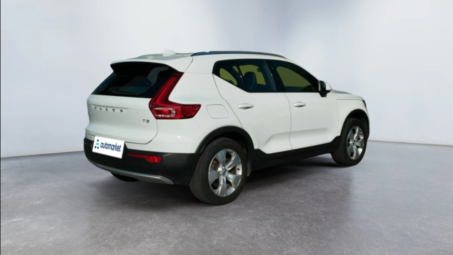 VOLVO XC40 XC40 T3 Momentum Pro aut