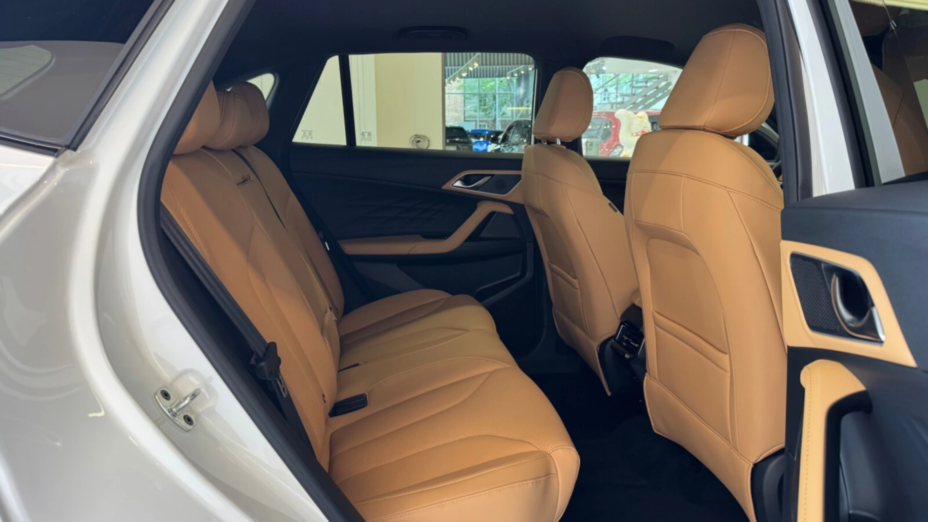 MG HS HS 1.5 T-GDI Exclusive DCT