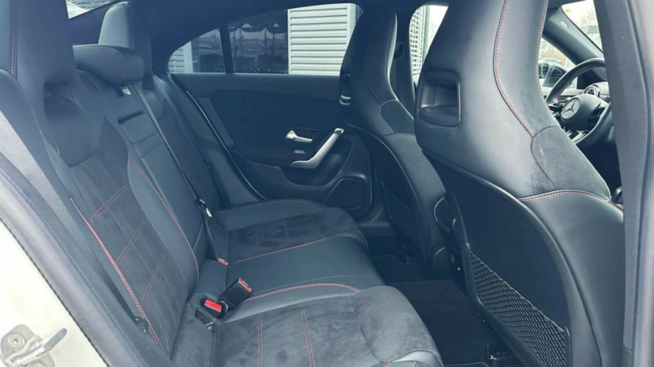 MERCEDES-BENZ CLA CLA 200 Progressive 7G-DCT