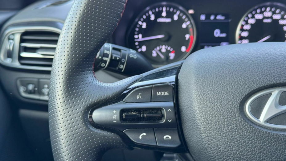 HYUNDAI i30 i30 1.5 T-GDI 48V N Line