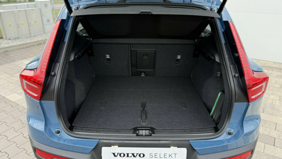 VOLVO XC40 XC40 B4 Plus Dark aut
