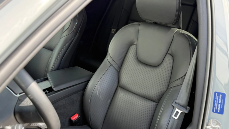VOLVO V60 V60 B4 B Plus Dark aut