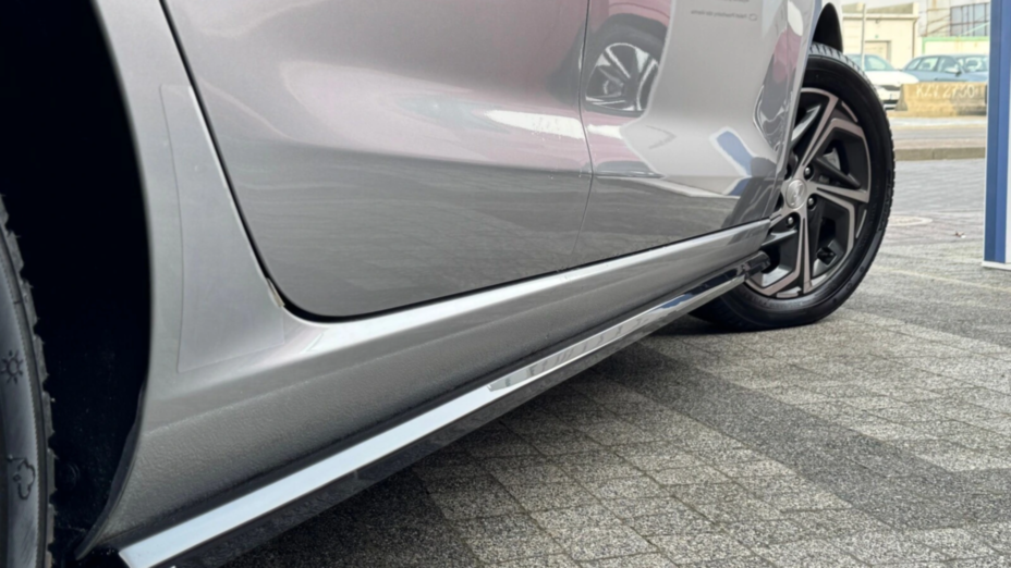 HYUNDAI i30 i30 1.0 T-GDI Smart DCT