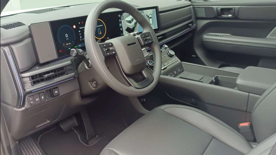 HYUNDAI Santa Fe Santa Fe 1.6 T-GDI HEV Calligraphy 4WD aut 6os. Nowy