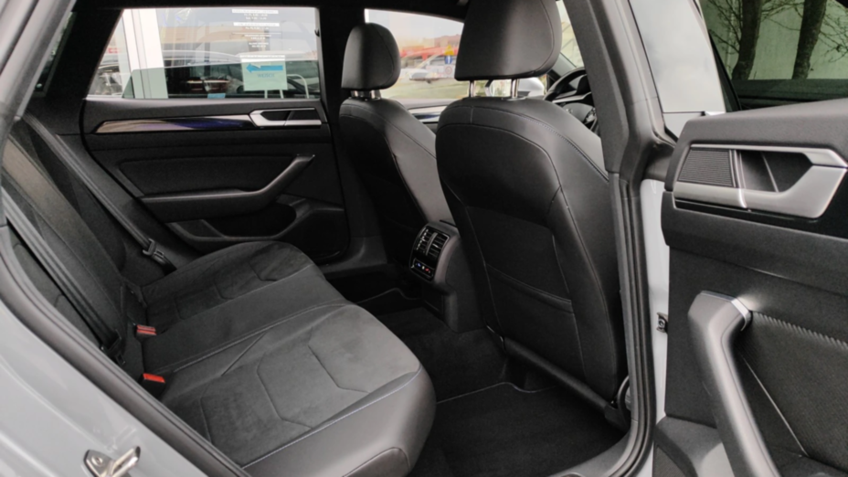 VOLKSWAGEN Arteon Arteon 2.0 TSI 4Motion R DSG