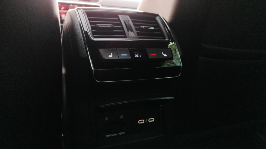 SKODA Superb Superb 2.0 TSI 4x4 Sportline DSG