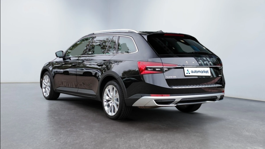 SKODA Superb Superb 2.0 TDI SCR 4x4 Scout DSG