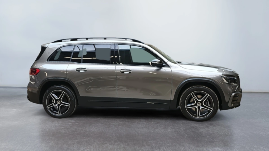 MERCEDES-BENZ GLB GLB 200 mHEV AMG Line 7G-DCT
