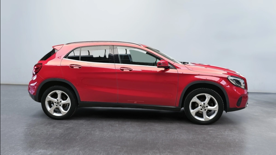MERCEDES-BENZ GLA GLA 200 7G-DCT Urban