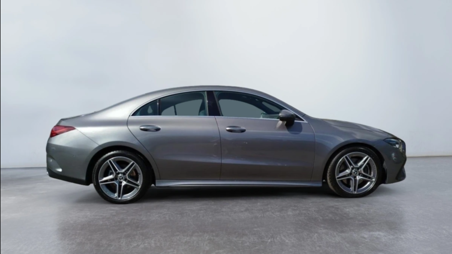 MERCEDES-BENZ CLA CLA 200 AMG Line 7G-DCT