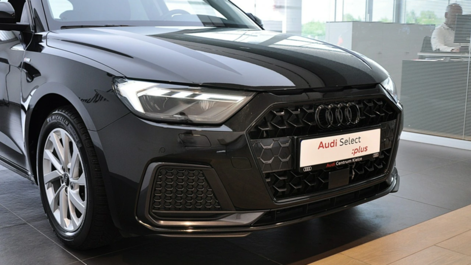 AUDI A1 A1 30 TFSI Advanced S tronic