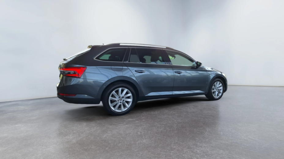 SKODA Superb Superb 2.0 TDI SCR Style DSG