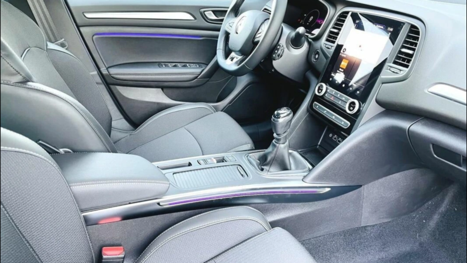 RENAULT Megane Megane 1.3 TCe Techno Nowy