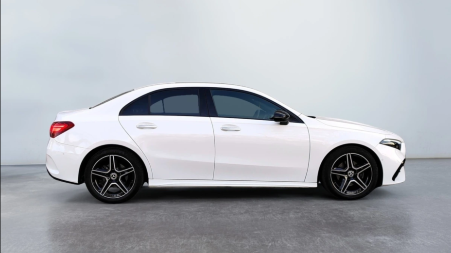 MERCEDES-BENZ A Klasa A 200 AMG Line 7G-DCT