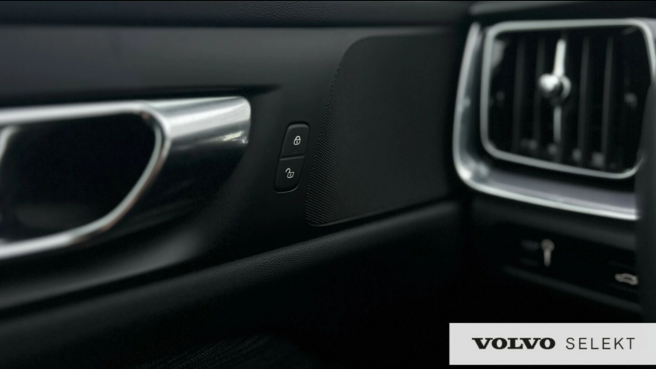 VOLVO V60 V60 B3 B Momentum Pro aut